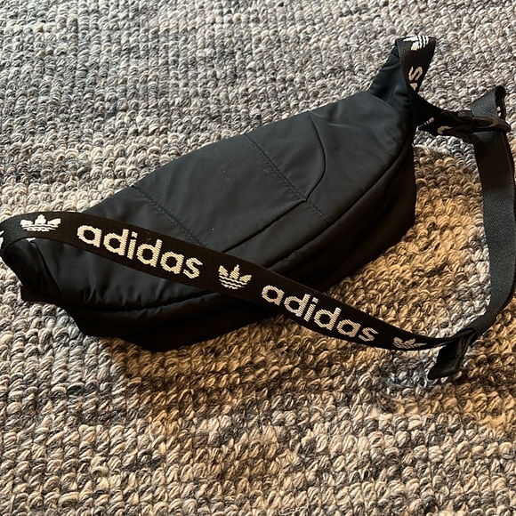 Adidas Belt bag - Picture 2 of 2